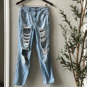 Hollister Ultra High Classic Rise Mom Jeans Vintage Stretch Light wash Size 3R